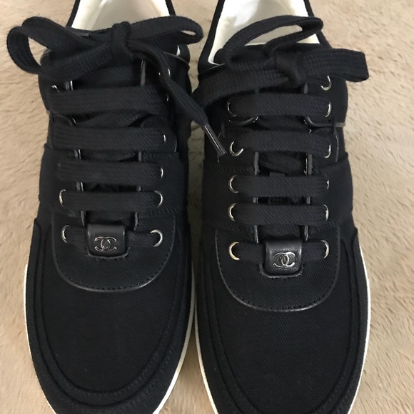 New in box Chanel 17c sneakers, size 9. Never worn - Picture 3 of 8